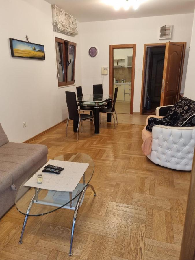 Apartments Sneza Risan Extérieur photo
