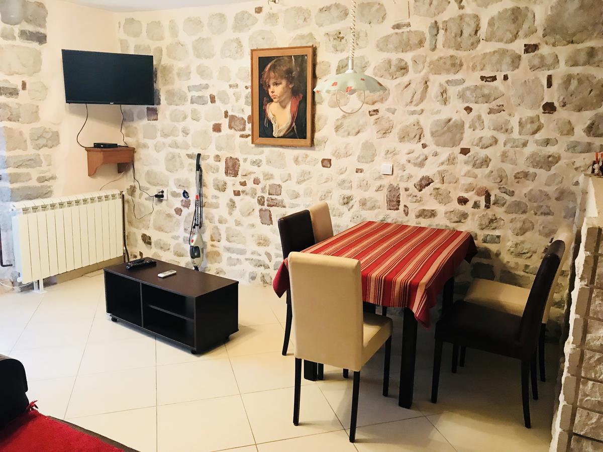 Apartments Sneza Risan Extérieur photo